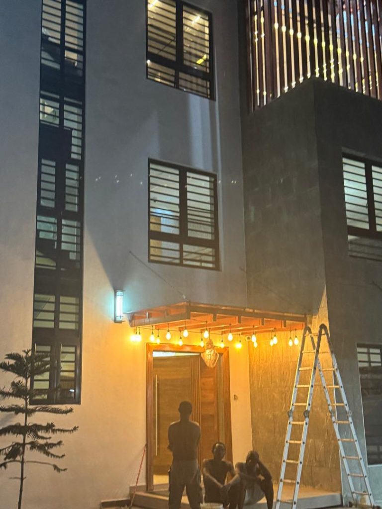 Discover how a professional building construction company in Lagos, Nigeria—Mega Labourers Services—successfully delivered a modern luxury home that blends quality, trust, and long-term value.