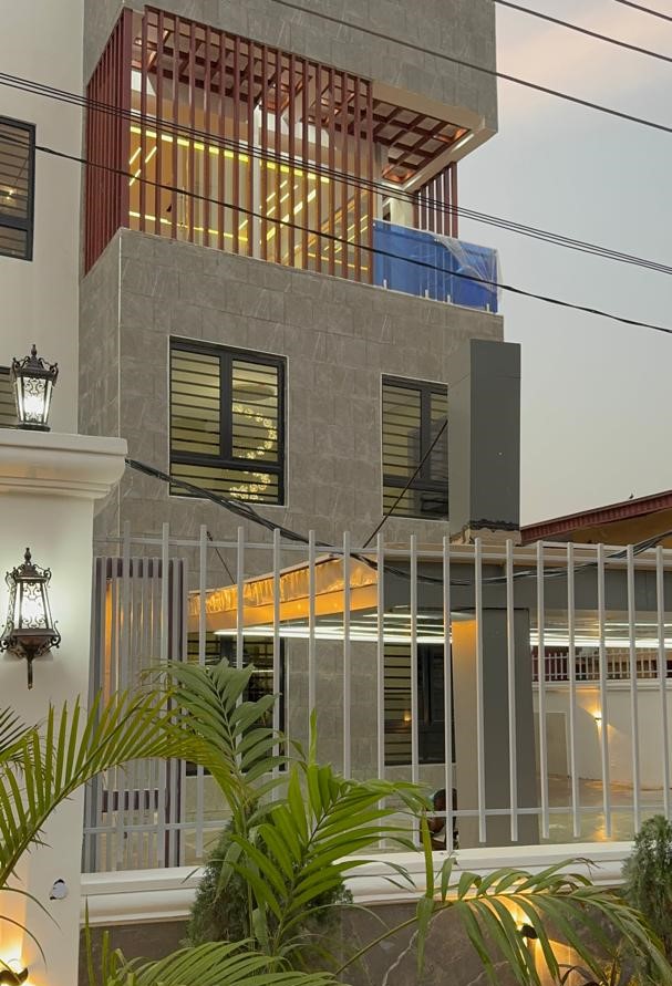 Professional building construction company in Lagos Nigeria delivering a modern residential building